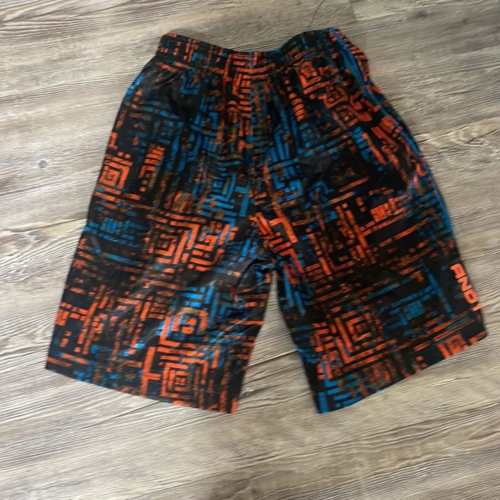 Shorts - Picture 4 of 4